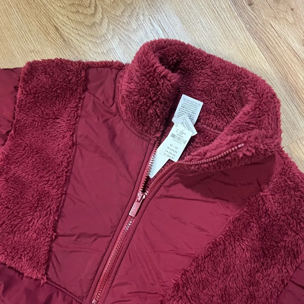 Victoria’s Secret pink fuzzy sweatshirt NWT - Picture 2 of 6